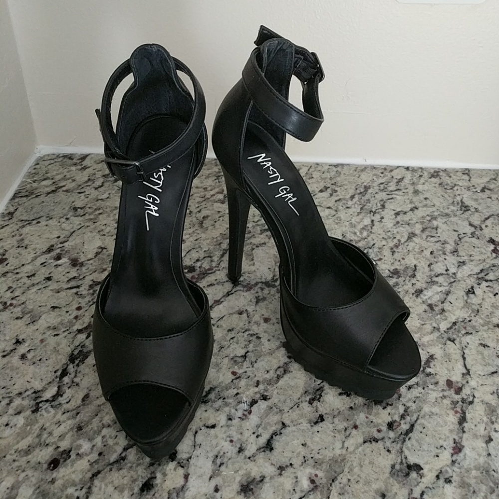 Nasty Gal Bernese Peep-Toe Platforms